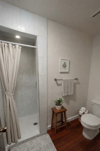 Building Photo - 4306 N Ella Rd