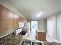 Building Photo - 1909 Hibiscus Ln