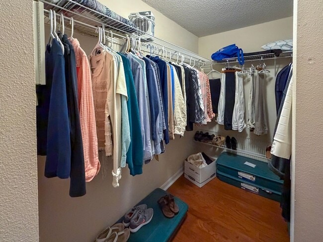 Building Photo - 2/2 Condo in The Links @ Haile Plantation - available end of April! *Application Pending*