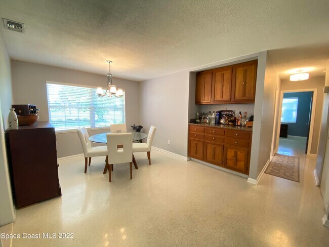Building Photo - 2668 Bernice Ct