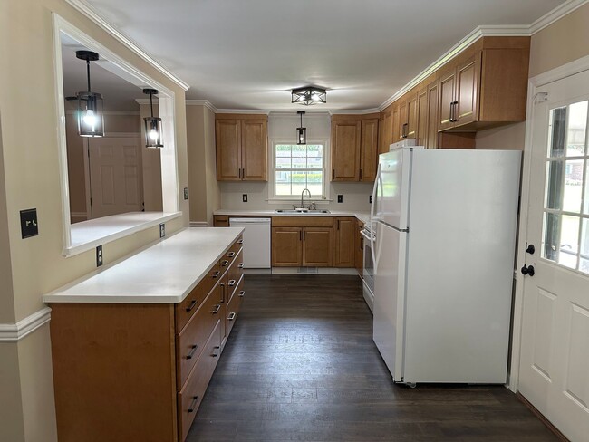 Building Photo - Peaceful Home in Pamlico Village