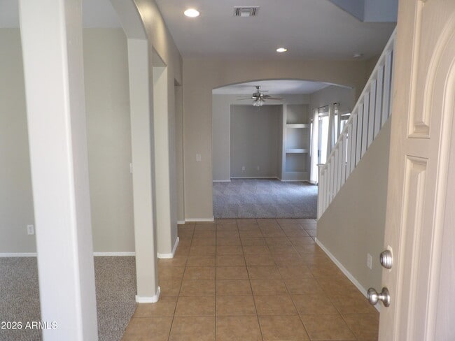 Building Photo - 4666 E Redfield Rd