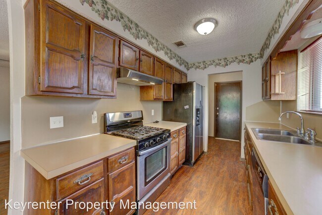 Building Photo - 3 br, 2 bath House - 8710 N 121st E Ave