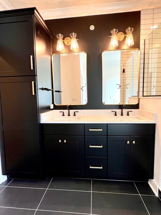 Building Photo - 12085 River Beauty Loop