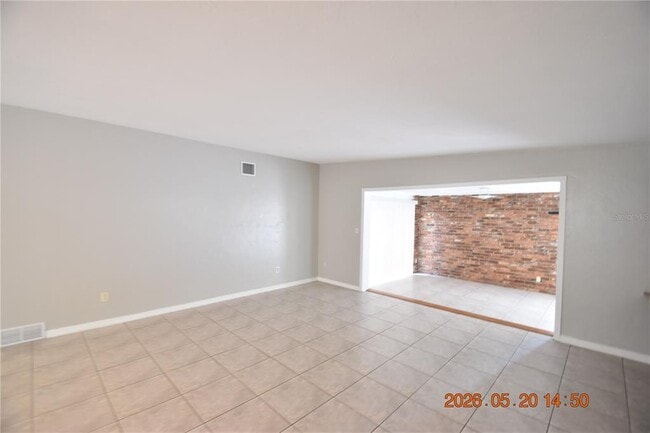 Building Photo - 8720 Flame Vine Ave