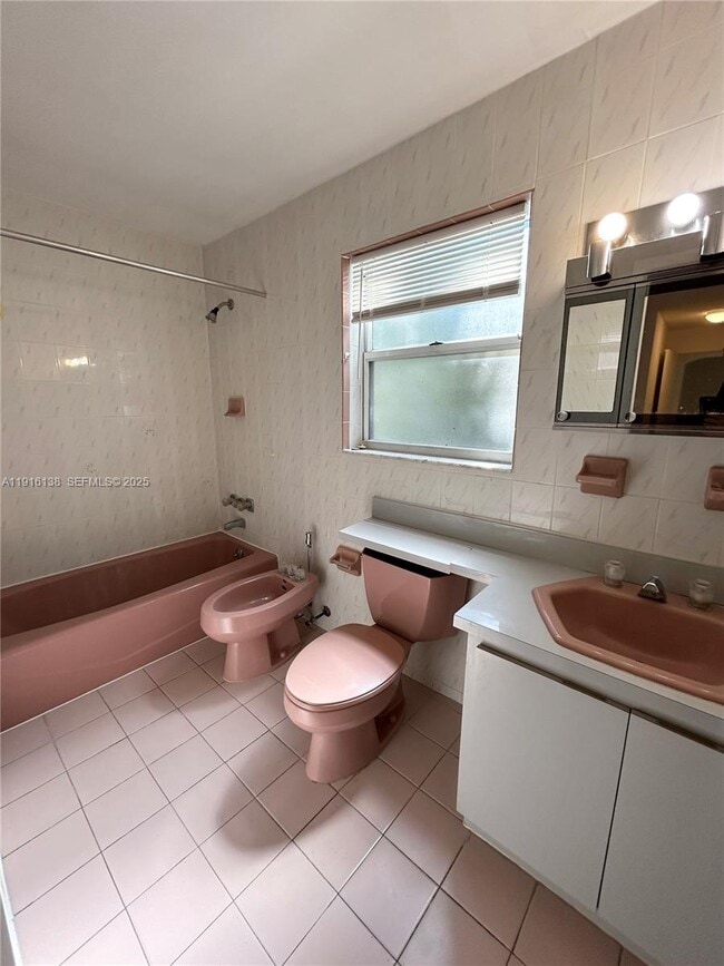 Building Photo - 48 NW 39th St