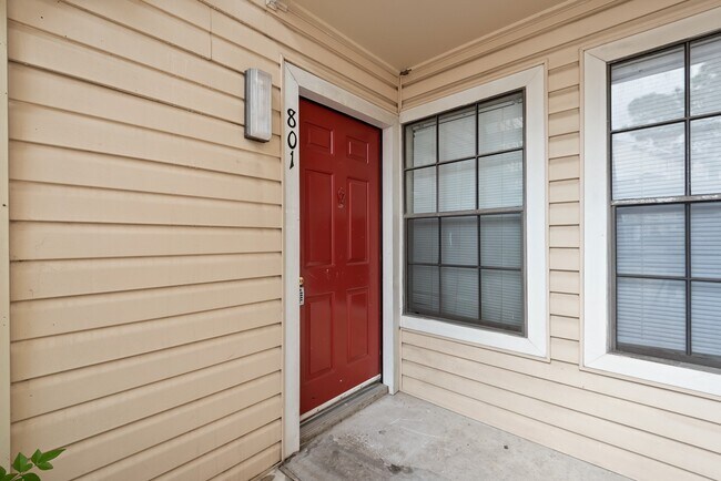Primary Photo - 2750 Holly Hall St