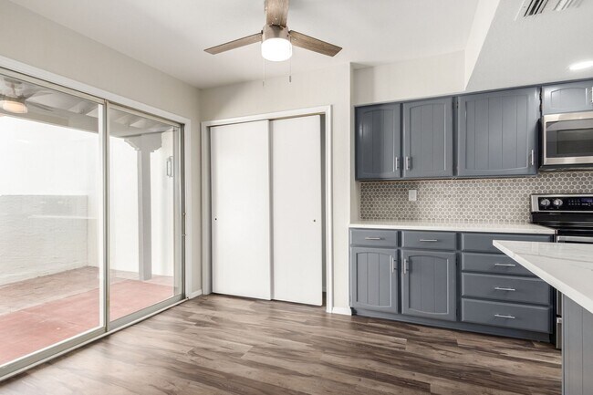 Building Photo - Green Valley- 3 bedroom/ 2 bathroom in 55+...