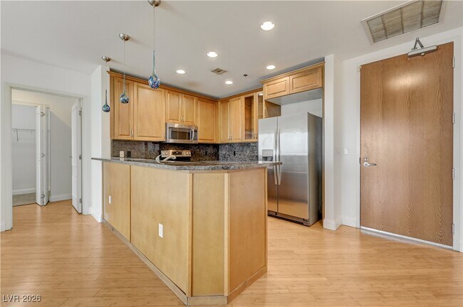 Building Photo - 8255 S Las Vegas Blvd