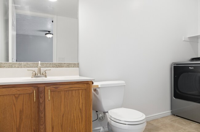 Building Photo - 8751 5170 W