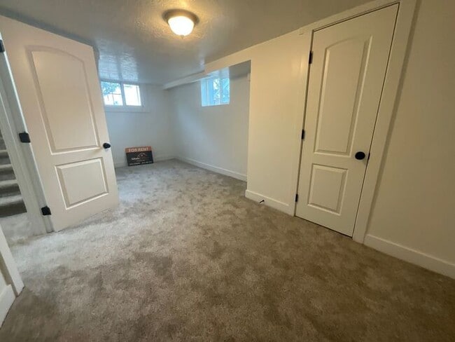 Building Photo - 4 Bedroom 2 Bath Home- Dog Friendly- Purchase optional.
