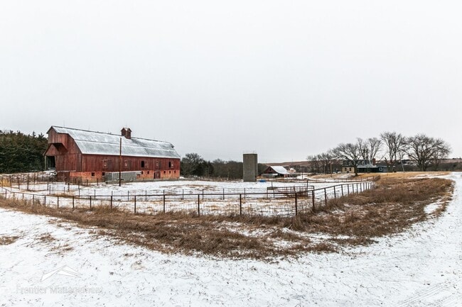 Building Photo - 26603 K-99 Hwy