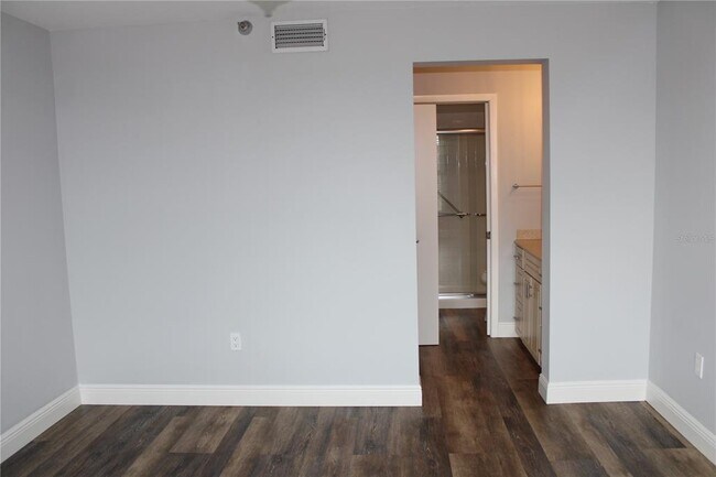Building Photo - 4410 Fairways Blvd