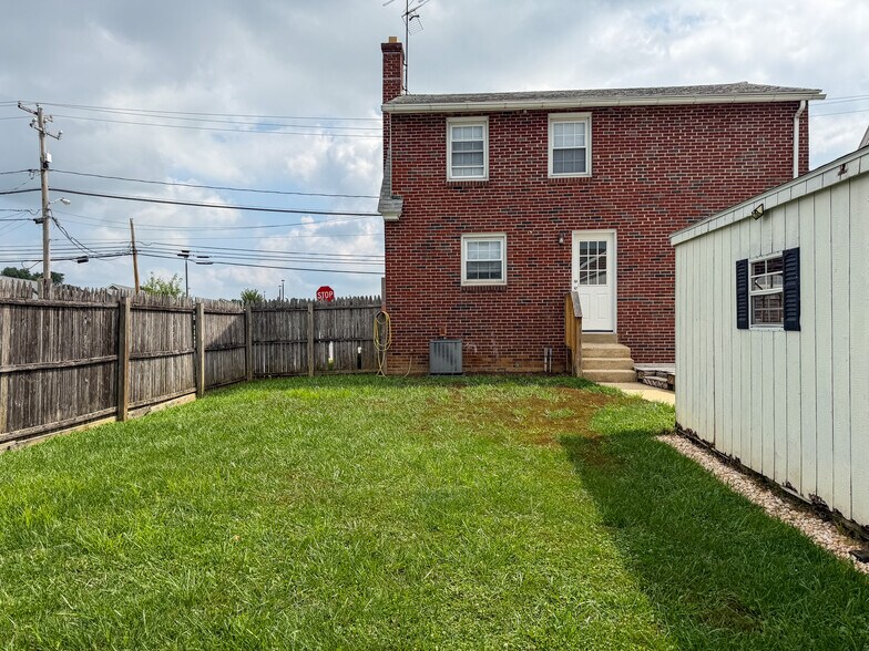 Building Photo - 430 Brimmer Ave