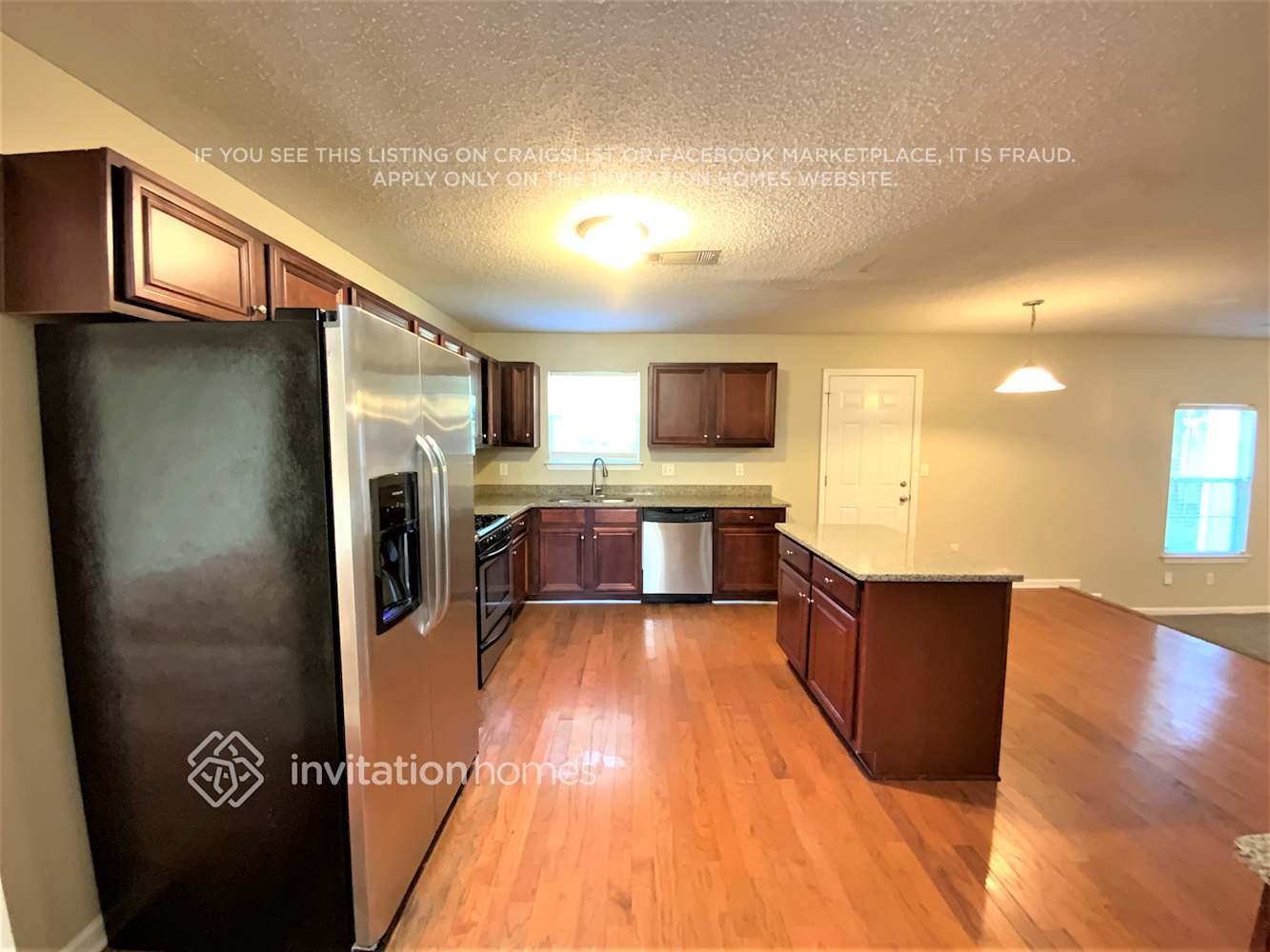 Building Photo - 261 Othello Dr
