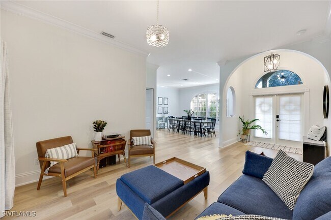 Building Photo - 7500 Woodland Bend Cir