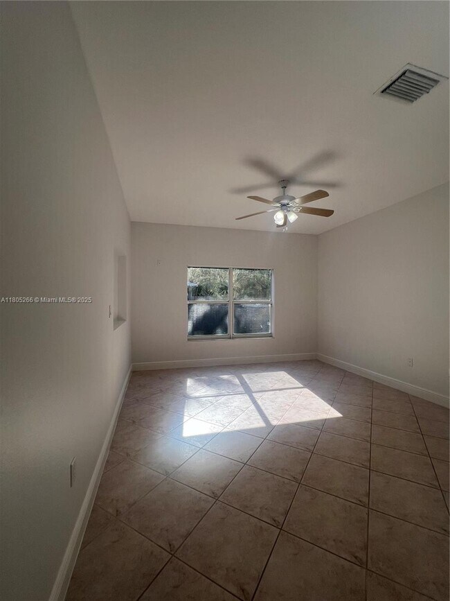 Building Photo - 2682 SW 139th Pl