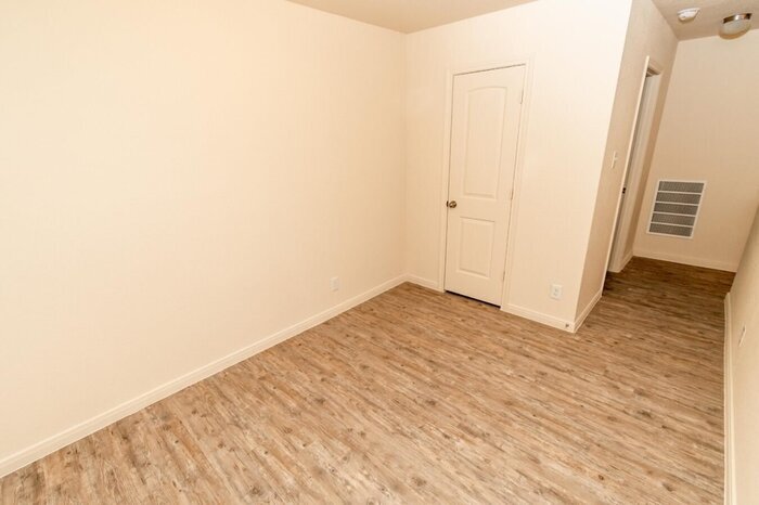 Building Photo - 8731 Tesoro Hills