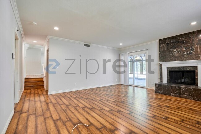 Building Photo - 1334 Birchcrest Ave