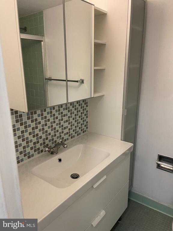 Building Photo - 950 25th St NW