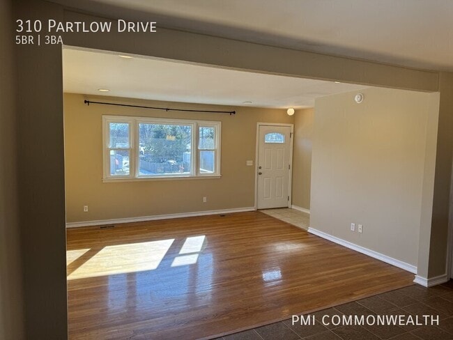 Building Photo - 310 Partlow Dr