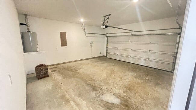 Building Photo - 30310 Tall Fescue Dr