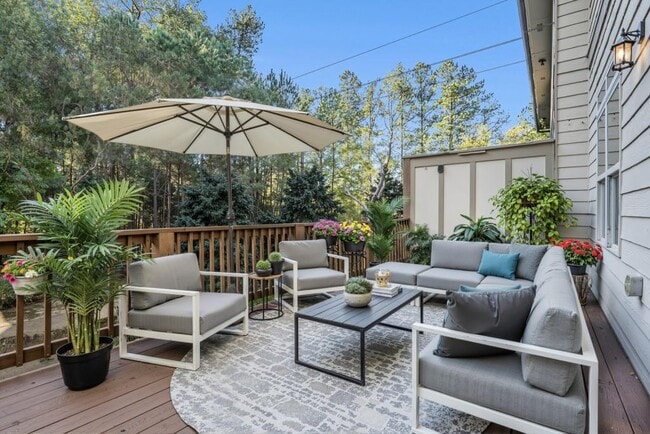 Building Photo - 612 Luckett Ct