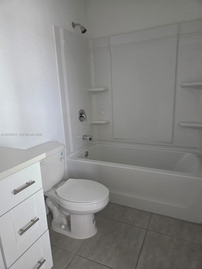 Building Photo - 3230 Skyline Lp