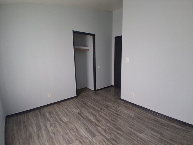 Building Photo - 1206 James Pl