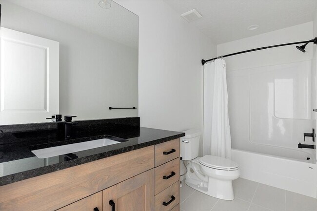 Building Photo - 8283 W Shams Ln