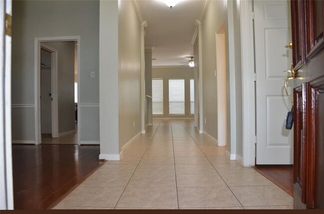 Building Photo - 4810 Claridge Park Ln