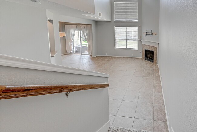 Building Photo - 13600 Breton Ridge St