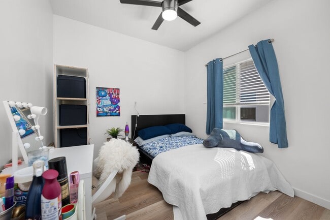 Building Photo - Brand new!