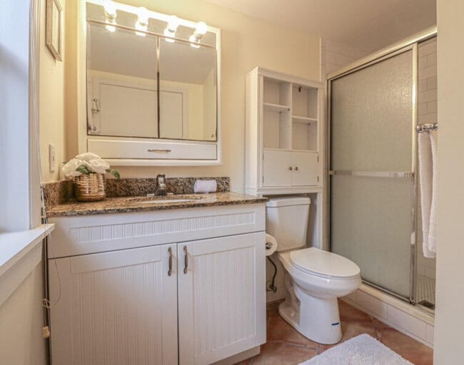 Building Photo - 808 Flamingo Dr