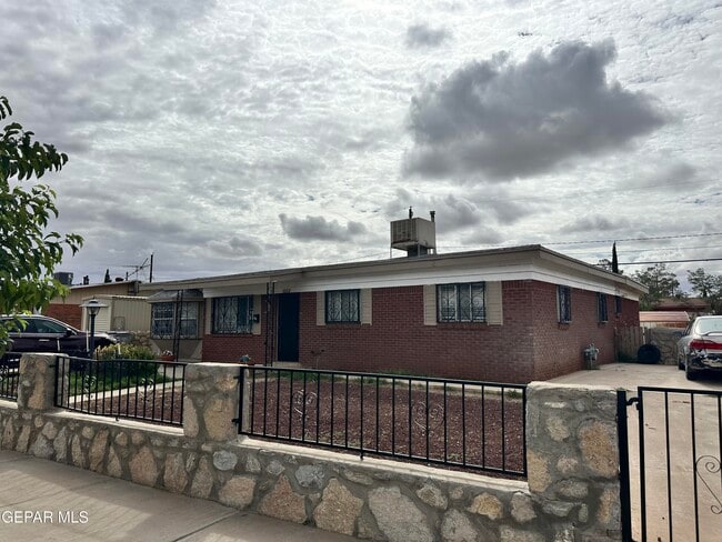 Building Photo - 10312 Rushing Rd