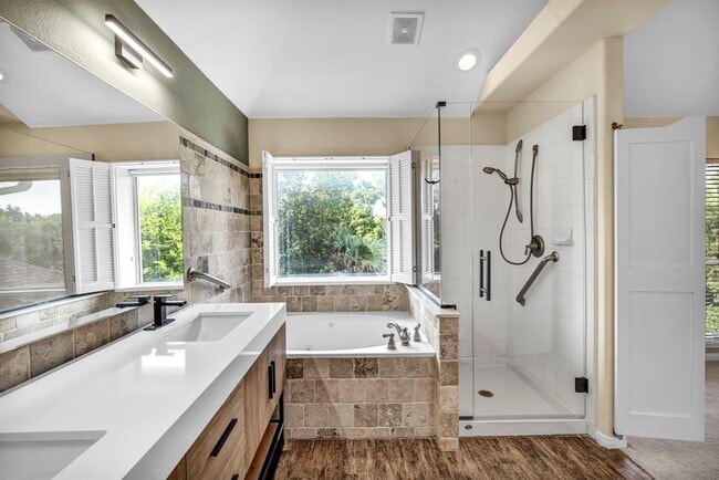 Building Photo - 6806 Thistle Hill Way