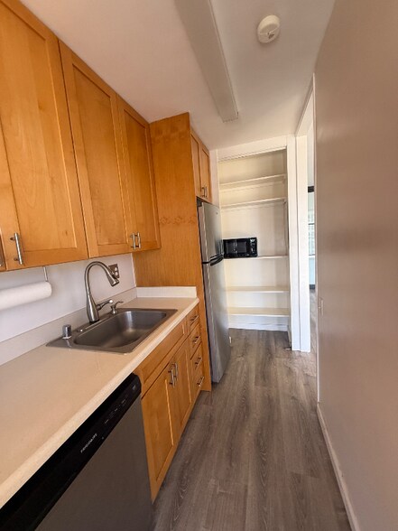 Building Photo - 1630 Liholiho St