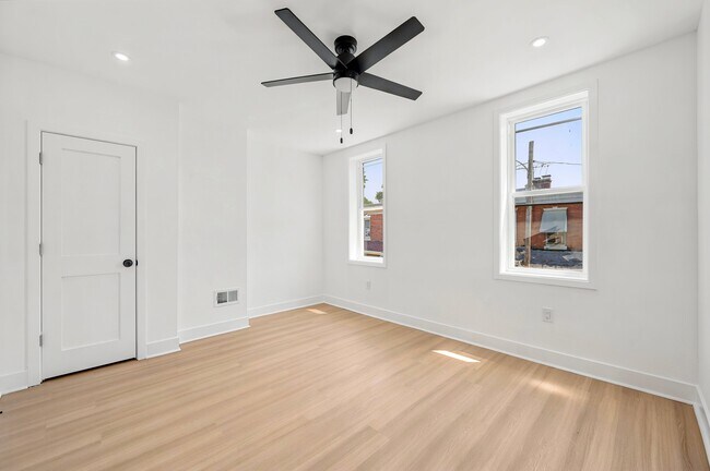 Building Photo - 936 N Fallon St