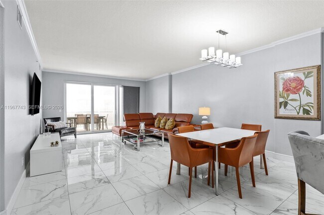 Building Photo - 601 N Miramar Ave