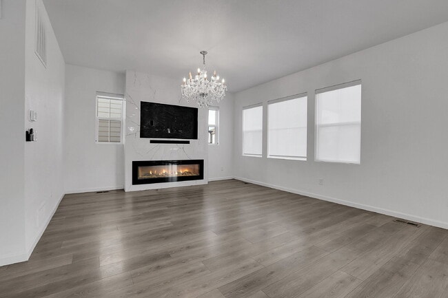 Building Photo - $2,995.95,  4-bed, 3.5-bath, located in Aurora with beautiful finishes.