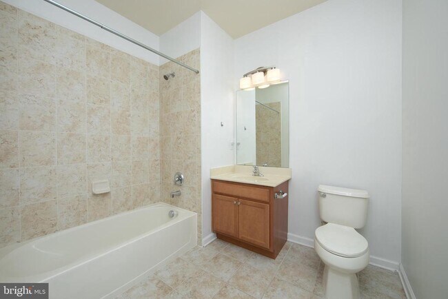 Building Photo - 244 Breeders Cup Dr