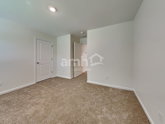 Building Photo - 112 Tobago Cir