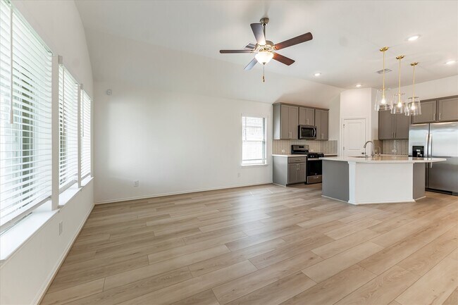 Building Photo - 21107 Armstrong County Dr