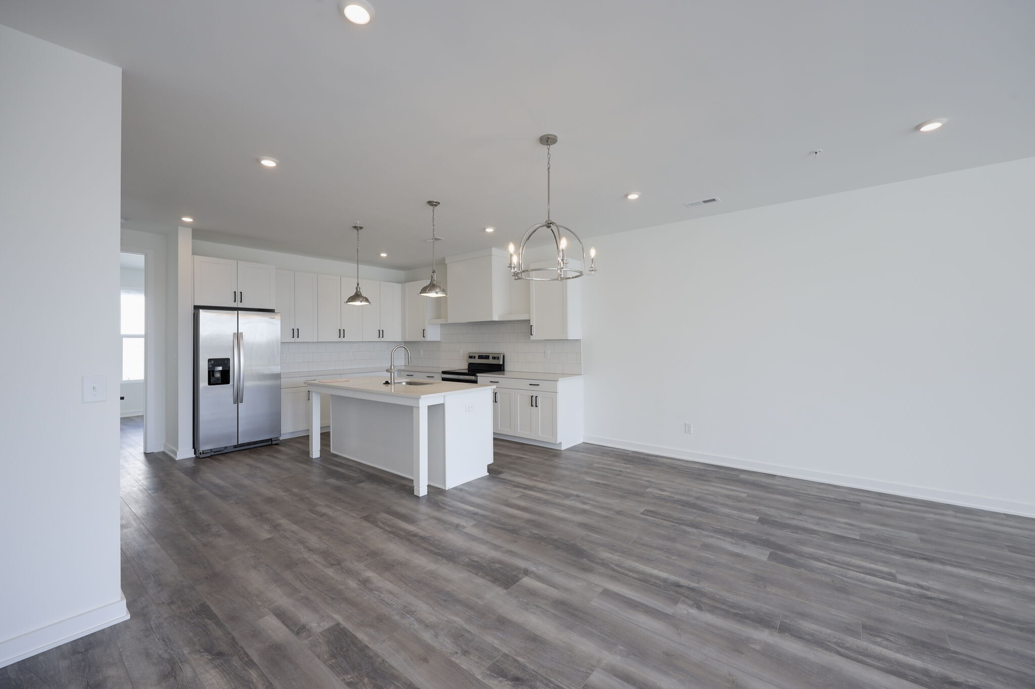 Kitchen - 2026 Edison Park Ln