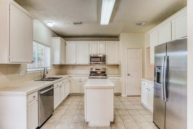 Building Photo - 8022 Willancy Ln