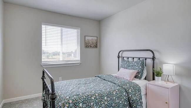 Building Photo - Modern 3-Bedroom Home with Resort-Style Amenities