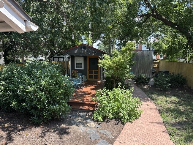 Building Photo - 3332 Grayland Ave