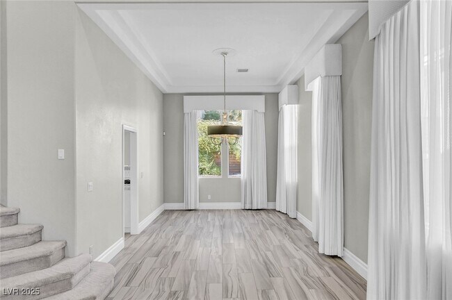 Building Photo - 9704 Cameo Rose Ln