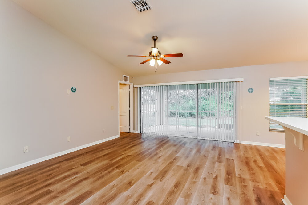 Building Photo - 5210 6th St W