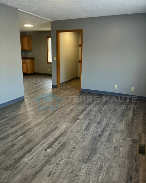 Family Room View 2 - 1515 Cruft St